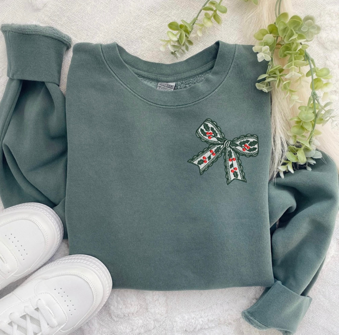 Evergreen Cottagecore Christmas Bow Sweatshirt