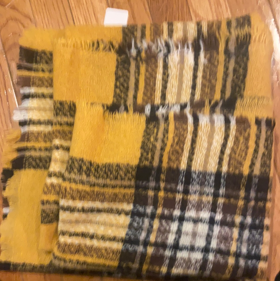 Mustard/brown scarf