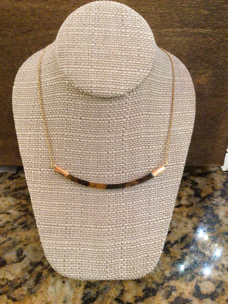 Tortoise shell bar necklace